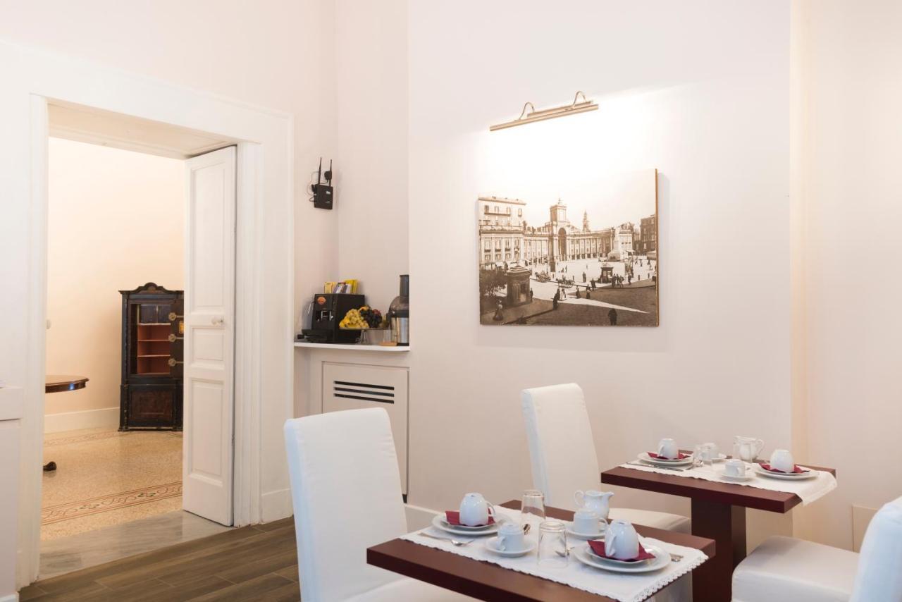 Bed and Breakfast Foro Carolino Nápoles Exterior foto